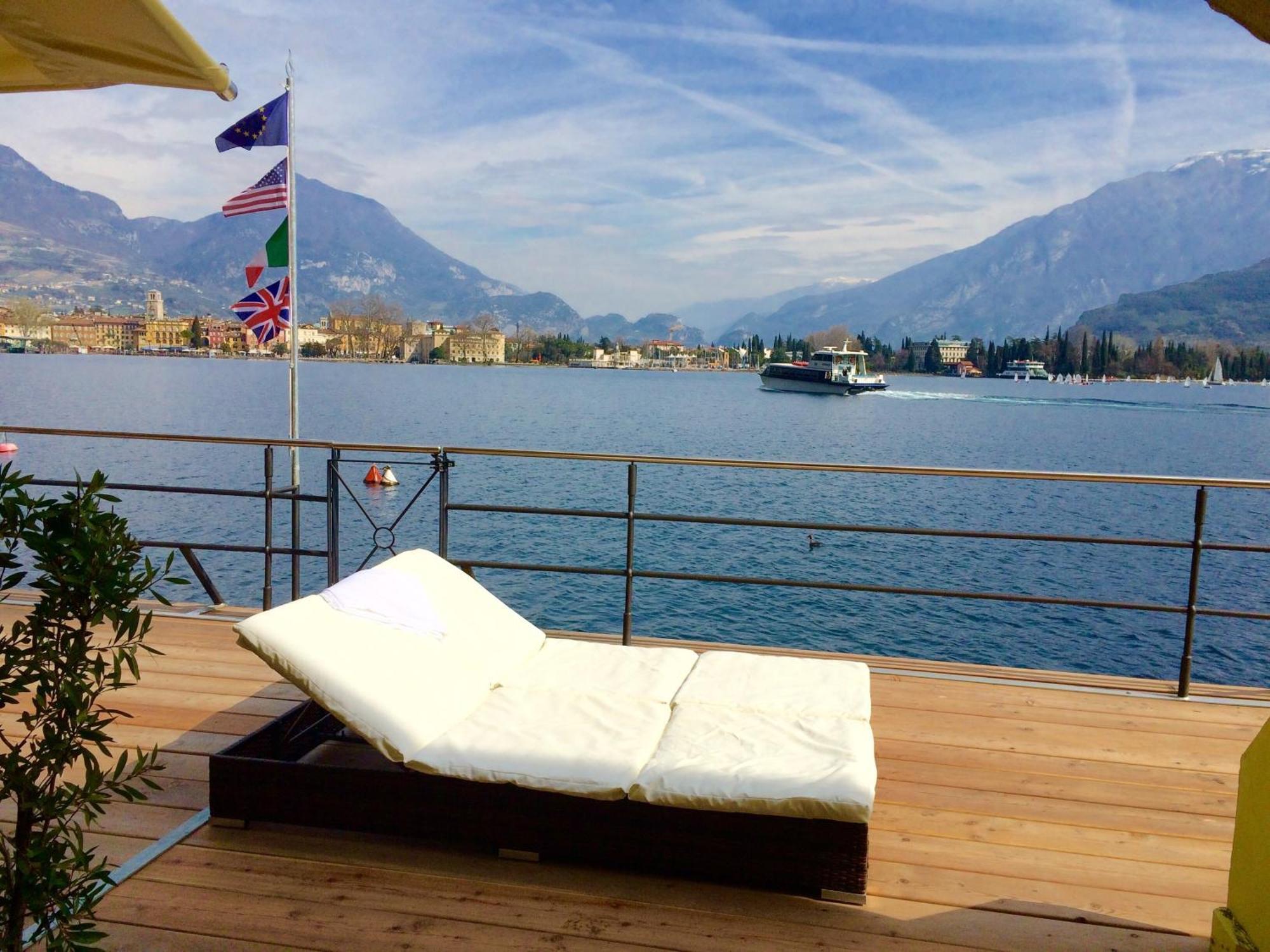 Apartments Excelsior Riva del Garda Værelse billede